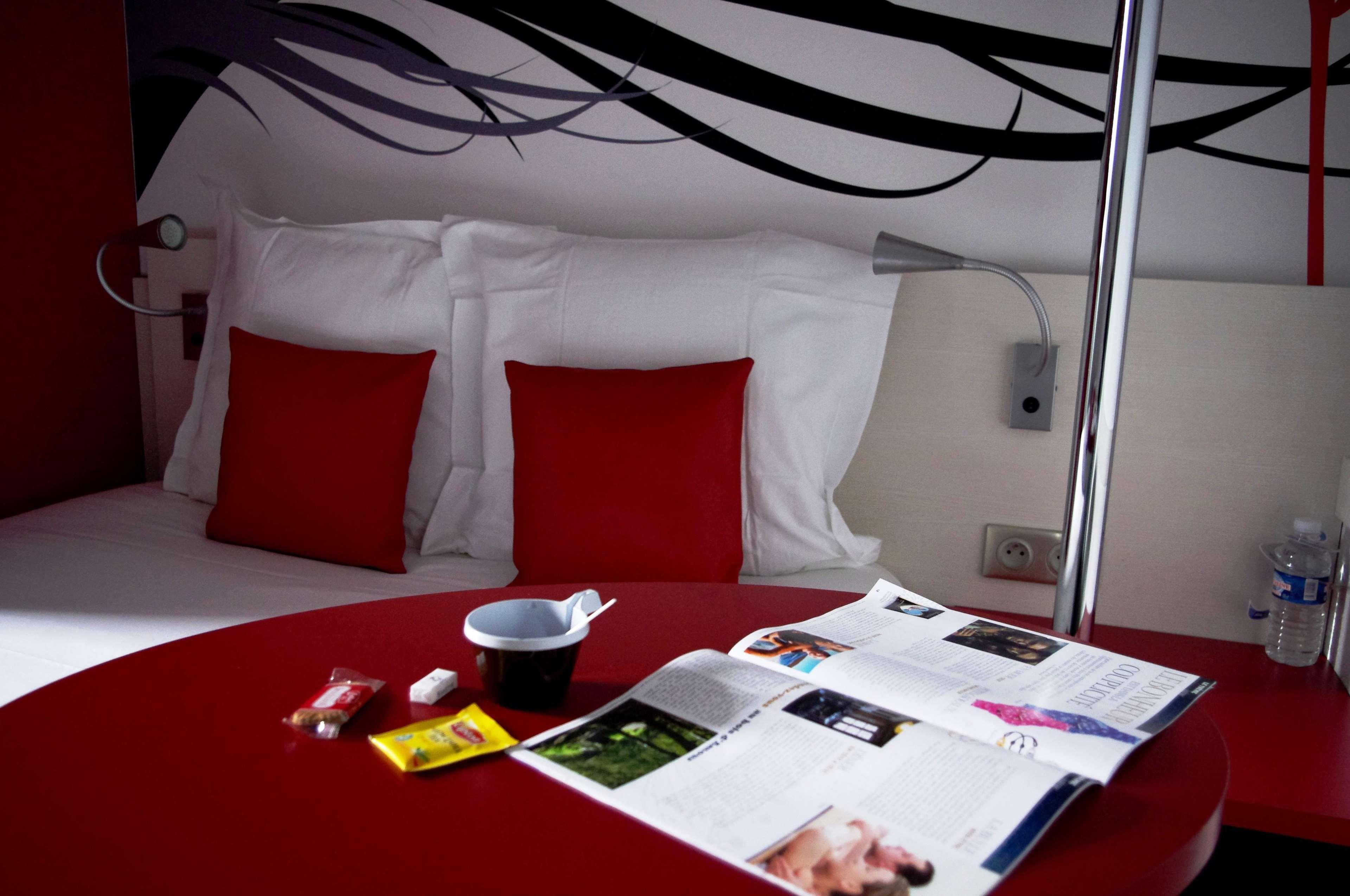 Kyriad Quimper Sud Habitación foto