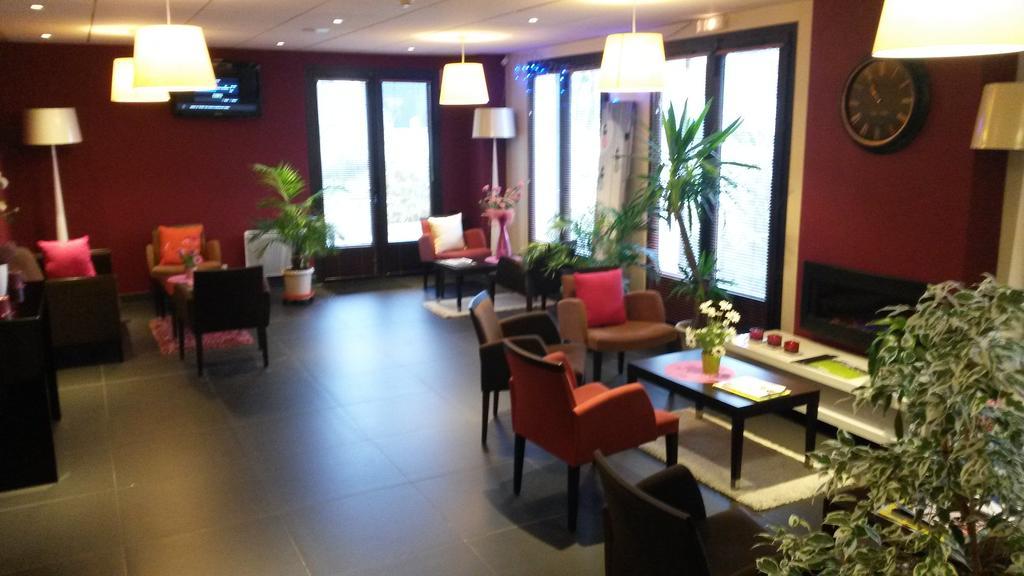 Kyriad Quimper Sud Exterior foto